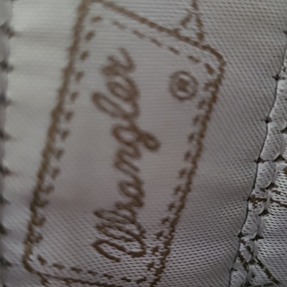 Wrangler Handbag - Picture 8 of 9